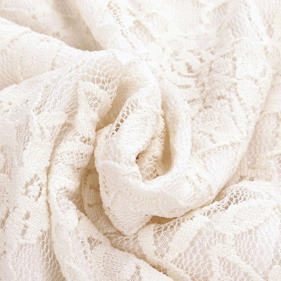 High Waisted Lace Maxi Skirt - Picture 5 of 6